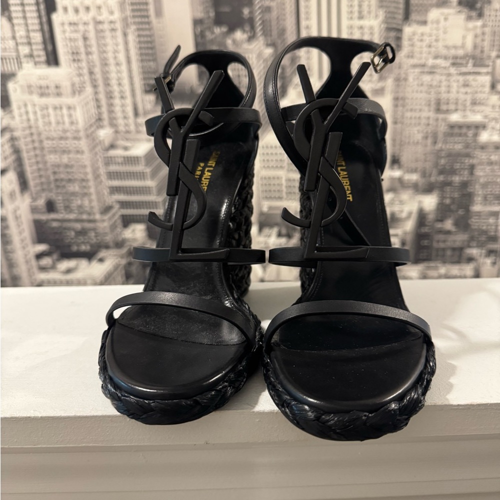 Yves Saint Laurent Black High-Heeled Strappy Sandals